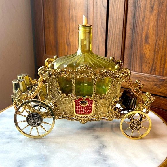 Rare, Vintage, Musical, Whiskey Decanter,  Royal Carriage, Gold - Picture 1 of 10